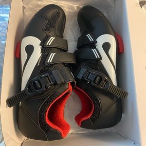 NEW PELOTON SPIN SHOES